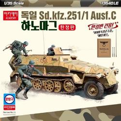 1:35 Academy 13540 German Sd.kfz. 251/1 Ausf. C - Limited edition Plastic kit