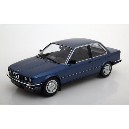 BMW 323i E30 Limousine 1982 Blauw Metallic 1-18 Minichamps Limited 504 Pieces