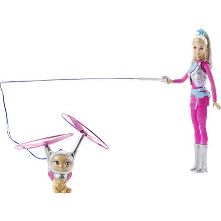 Barbie Star Light Avonture - Galactische Barbie met Vliegende Kat