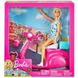 Barbie op de scooter