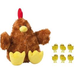 Pluche bruine kippen/hanen knuffel van 23 cm met 6x stuks mini kuikentjes 3,5 cm - Paas/pasen decoratie