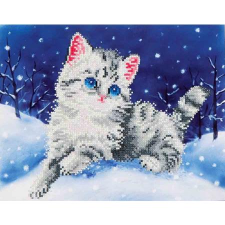 Diamond Dotz ® painting Kitten in the Snow (35.5x27,9cm)