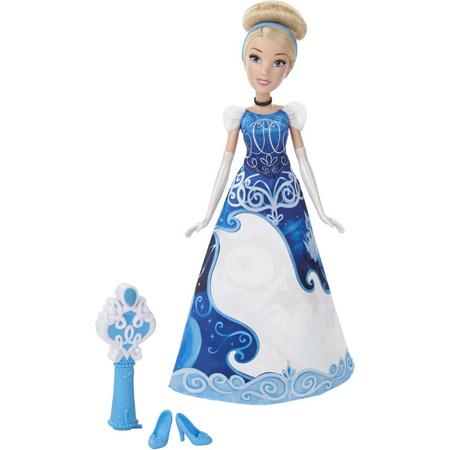 Disney Princess Assepoester met Magische jurk - Pop