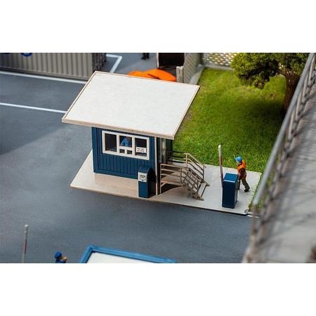 Faller - Gatekeeper lodge with overhanging roof - FA130626 - modelbouwsets, hobbybouwspeelgoed voor kinderen, modelverf en accessoires