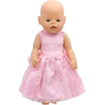 Lichtroze jurkje met kant voor babypop zoals baby born - Poppenkleertjes voor poppen met lengte van circa 43 cm
