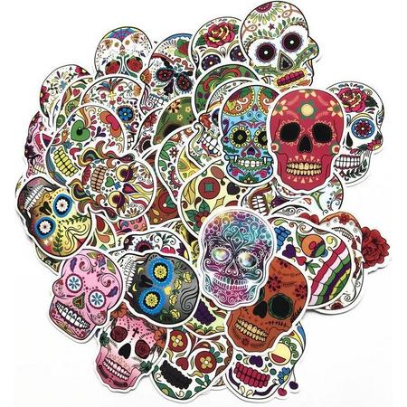 Mix met 60 verschillende Day of the Dead Sugar Skull stickers voor laptop, helm, motor, fiets, muur, skateboard etc. Coole sticker mix met doodshoofden/schedels