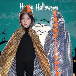 Halloween cape / Halloween mantel / Halloween verkleedpak / Dino cape / Dino verkleedpak / Kleur zilver met oranje stekels - Unisex - Van 3 tot 9 jaar