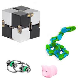 Fidget toys pakket onder de 15 euro - onder 20 euro - fidgets set - cube - tangle - ring - squishy - 4 stuks