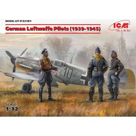 1:32 ICM 32101 German Luftwaffe Pilots (1939-1945) - 3 Figures Plastic kit