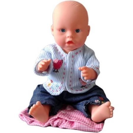 Babypop met poppenkleertjes