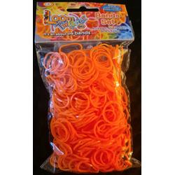 Loombandjes - Neon Oranje - 600 stuks - Loom bandjes - Loom Twister - Loomelastiekjes - Elastiekjes - Inlcusief S-Clips / Haakjes