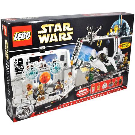 LEGO Star Wars Home One  Mon Calamari Star Cruiser - 7754