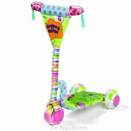 Groovy Girls Scootacular scooter