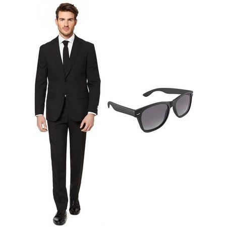 Zwart heren kostuum / pak - maat 54 (XXL) met gratis zonnebril