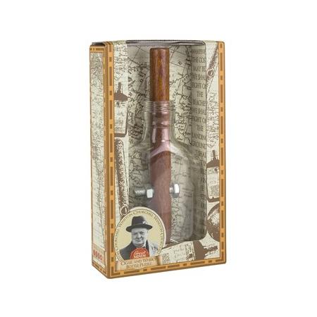 Great minds Churchill\s cigar and whiskey bottle