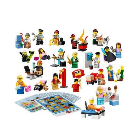 Lego 45022 community minifigure set