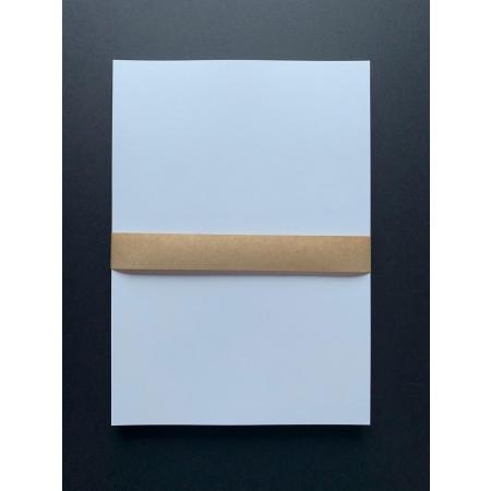50 vel gekleurd hobby karton / papier, A4 210x297 mm – stevig 240 grams glad karton kleur wit