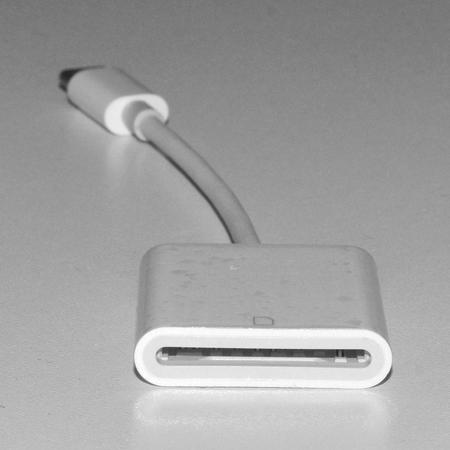 SD kaartlezer met USB-C aansluiting, wit