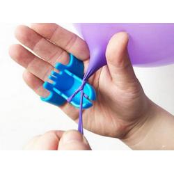 Ballonnen knoper - hulpmiddel voor het dichtknopen van ballonnen