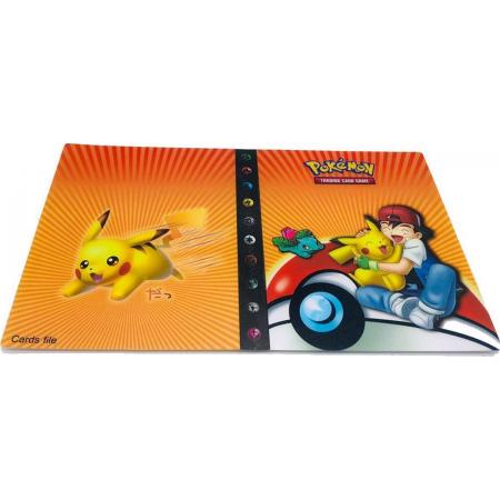 Pokémon Verzamelmap 4 Pocket - 240 Pokemon Kaarten album - Ash en Pikachu Oranje