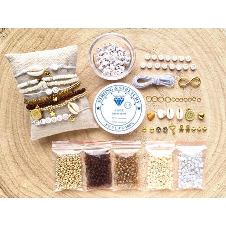 Zelf sieraden maken Kralen set DIY - Kinderen en volwassenen pakket - 4mm kraal met letterkralen, connector en gekleurd elastiek - Goud, oker, bruin, ivoor