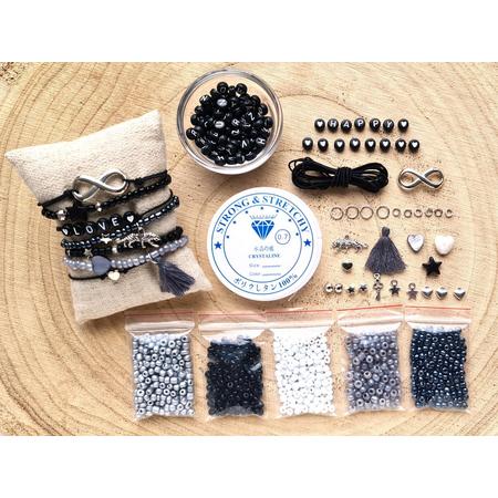 Zelf sieraden maken Kralen set DIY - Kinderen en volwassenen pakket - 4mm kraal met letterkralen, connector en gekleurd elastiek - Zwart, grijs, matzilver