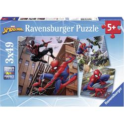   Spiderman in actie - Drie puzzels van 49 stukjes - kinderpuzzel