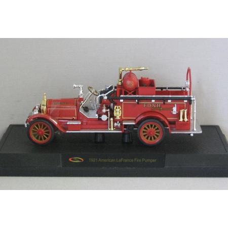 American LaFrance Fire Pumper 1921 1:32 Road Signature Rood 32371