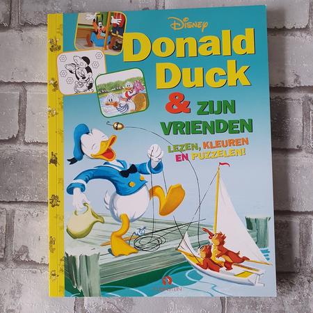 Donald duck & zijn vrienden, lezen, kleuren en puzzelen. doeboek