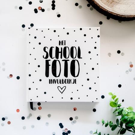 SilliBeads - Het Schoolfoto invulboekje - Mijn Schoolfotos (21 x 21 cm - Hardcover)