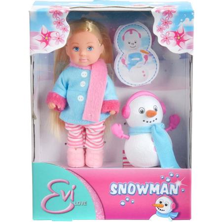 Evi Love met Sneeuwpop