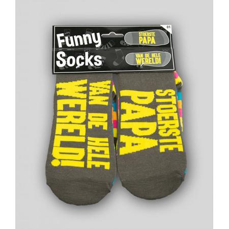 Sokken - Funny socks - Stoerste Papa van de wereld! - In cadeauverpakking met gekleurd lint