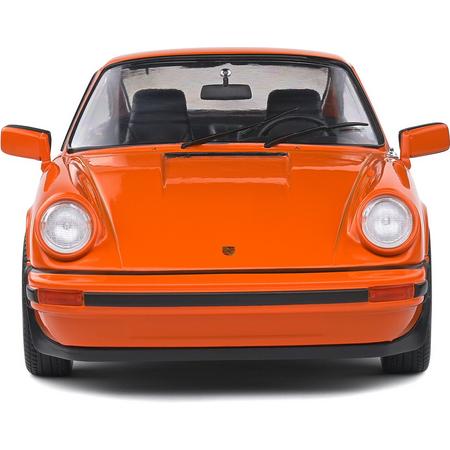 Porsche 911 Carrara 3.2 modelauto 1:18 Solido - oranje