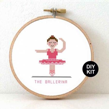 Borduurpakket Prima Ballerina - Ballet borduurpatroon inclusief borduurring balletdanseres