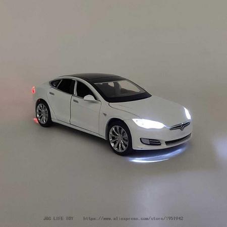 Tesla Model S 1:32 P100D Sedan White
