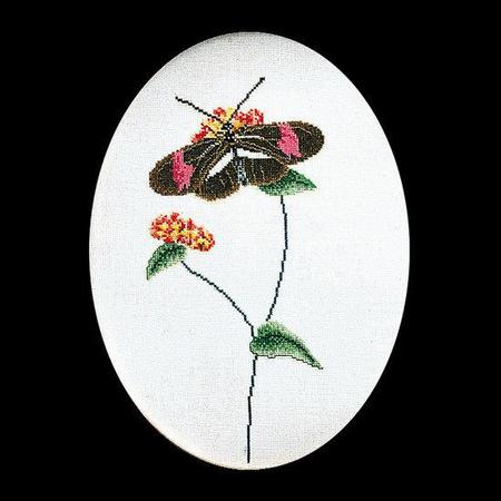 1021A Vlinder bruin-rose Borduurpakket