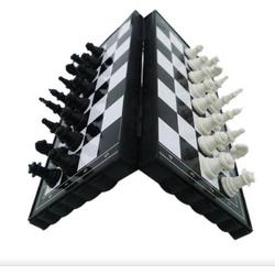 Up / Opvouwbaar schaakbord / 13 x 13cm / mini schaak bord / Schaakspel / met schaakstukken / Schaakspellen / Magnetisch / Draagbaar