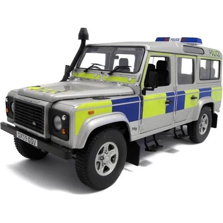 Land Rover Defender 110 Station Wagon U.K. Police 1:18 Universal Hobbies