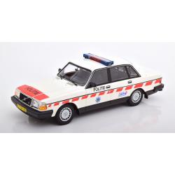 Volvo 240 GL ‚Politie Netherlands‘ 1986 - 1:18 - Minichamps