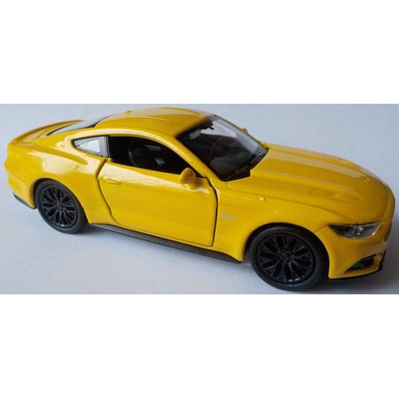 Ford 2015 Mustang GT Welly 43707 1:34-1:39 metal collection geel