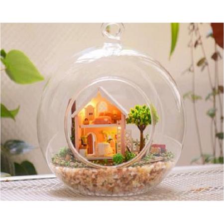 Miniatuurhuisje - bouwpakket - Miniature huisje in glazen bol - Pandora Magic Garden
