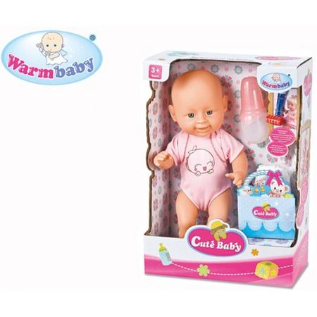 lieve roze babypop cute baby met accessoires