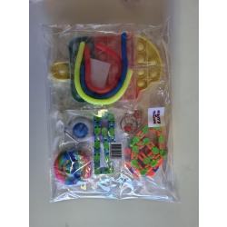 Happy Trendz® Fidget Toys Pakket ijs - Set met 10 verschillende Fidget Toys: Wacky Tracks, IJS Pop It , Simple Dimple, Pop It Fidget, Flippy Chain, Monkey Noodles, Snapperz Rainbow