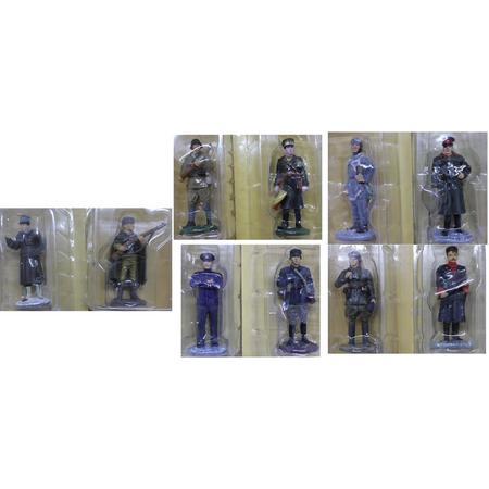 10 verschillende tinnen soldaatjes 1945 modelbouw maquette (lot3)