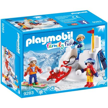 9283 PLAYMOBIL Family Fun Sneeuwballengevecht 