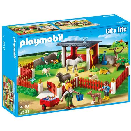 Playmobil City Life Verzorgingspost met stallen in open lucht 5531
