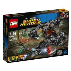76086 LEGO DC Comics Super Heroes Knightcrawler tunnelaanval
