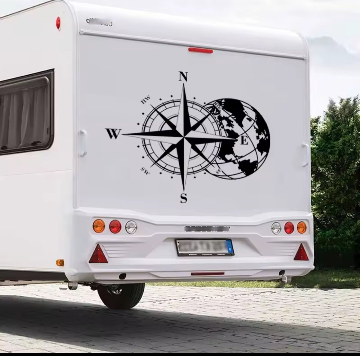 Kompas Wereldbol Muursticker – Windroos Globe Sticker voor Caravan, Camper & Auto – Reizen Decoratie – 68x56cm – Zwart – Waterdicht & Verwijderbaar