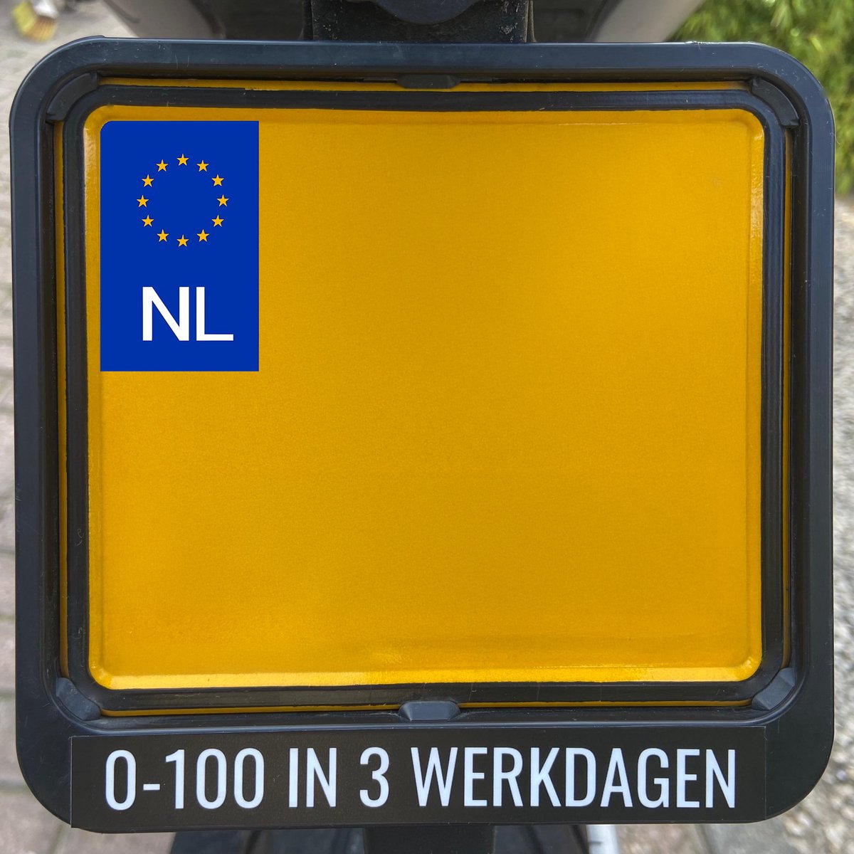 2Strokeshop - motor kenteken sticker voor brommer kenteken - Voertuig Sticker - 2 stuks - Zelfklevend