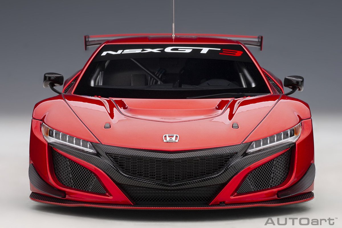 AUTOart 1/18 Honda NSX GT3 - 2018, Hyper Red